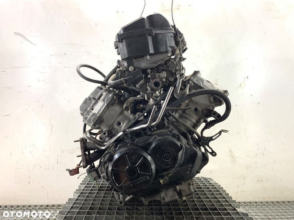 SILNIK KOMPLETNY HONDA VFR 750F VRF 748 CM3 101KM RC36E - 1