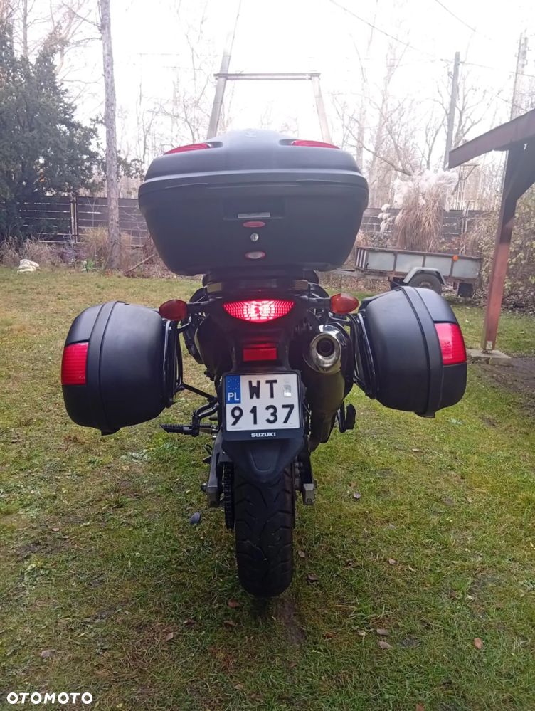 Suzuki V-STROM - 4