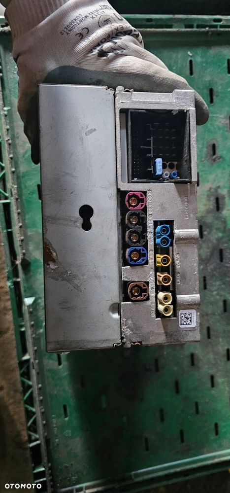 Nawigacja radio jednostka czytnik Harman Q01 Mercedes A2059002929 - 3