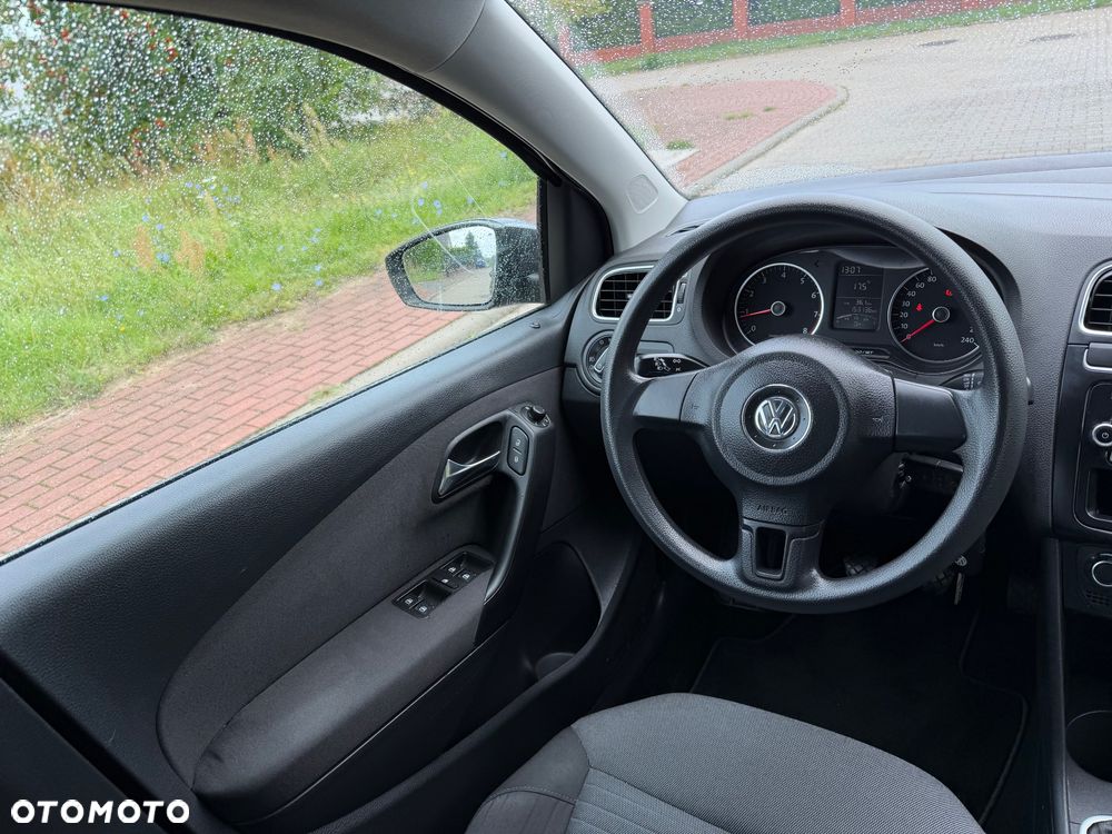 Volkswagen Polo 1.4 Comfortline - 27