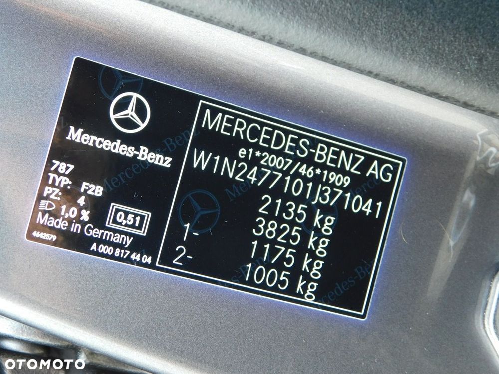 Mercedes-Benz GLA - 23