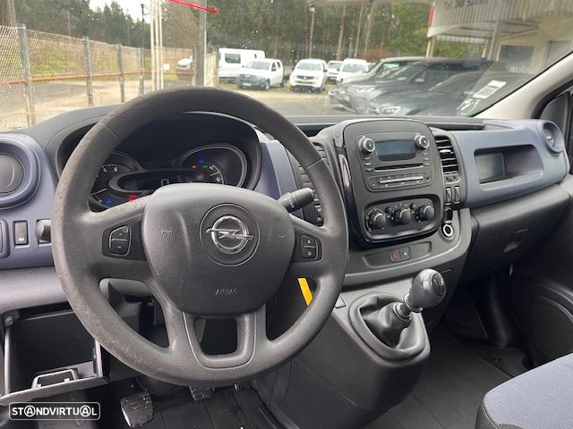 Opel VIVARO COM AC - 9