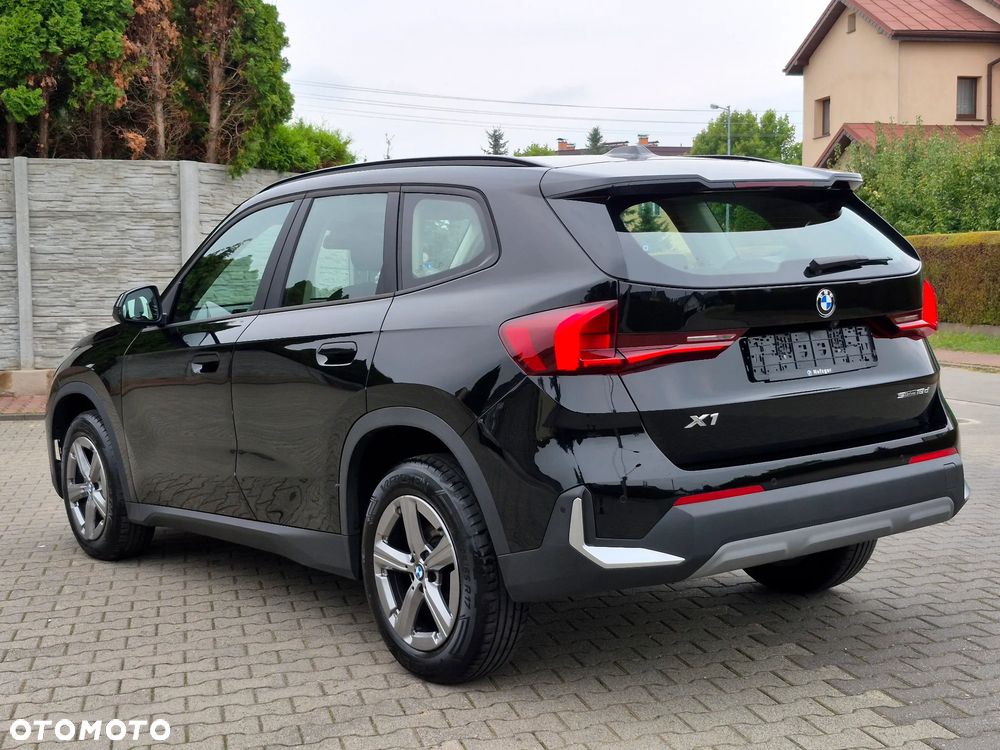 BMW X1 sDrive18d - 9
