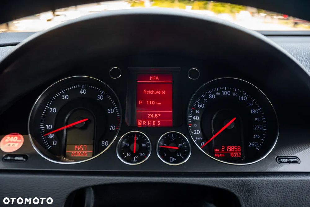 Volkswagen Passat Variant 3.2 V6 FSI 4Motion DSG Highline - 32
