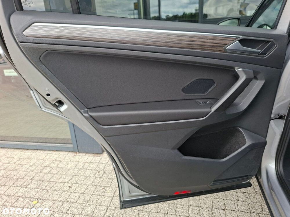 Volkswagen Tiguan Allspace - 12