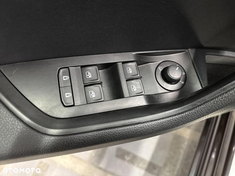 Skoda Superb 2.0 TDI SCR Ambition - 12