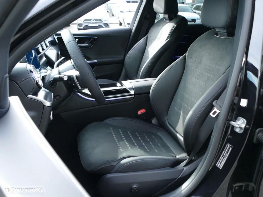 Mercedes-Benz C 300 e AMG Line - 26