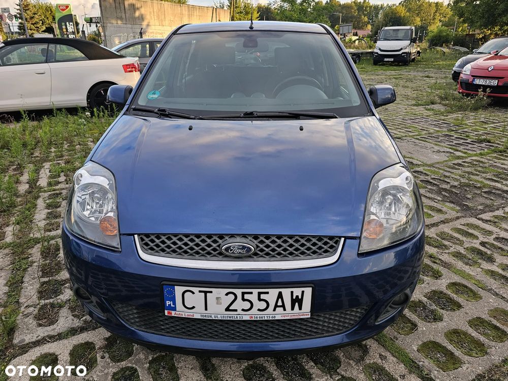 Ford Fiesta 1.4 Ambiente - 2