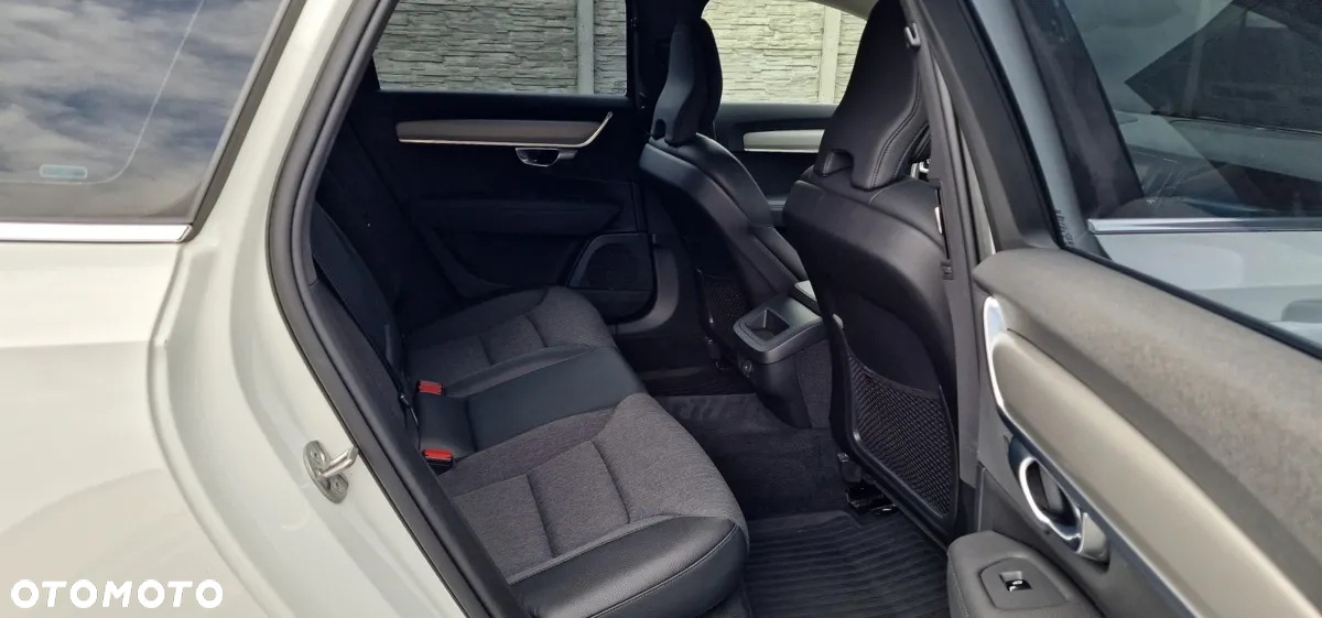 Volvo V90 B4 D Geartronic Momentum - 26