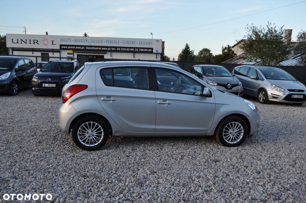 Hyundai i20 1.2 UEFA EURO 2012 Edition - 6