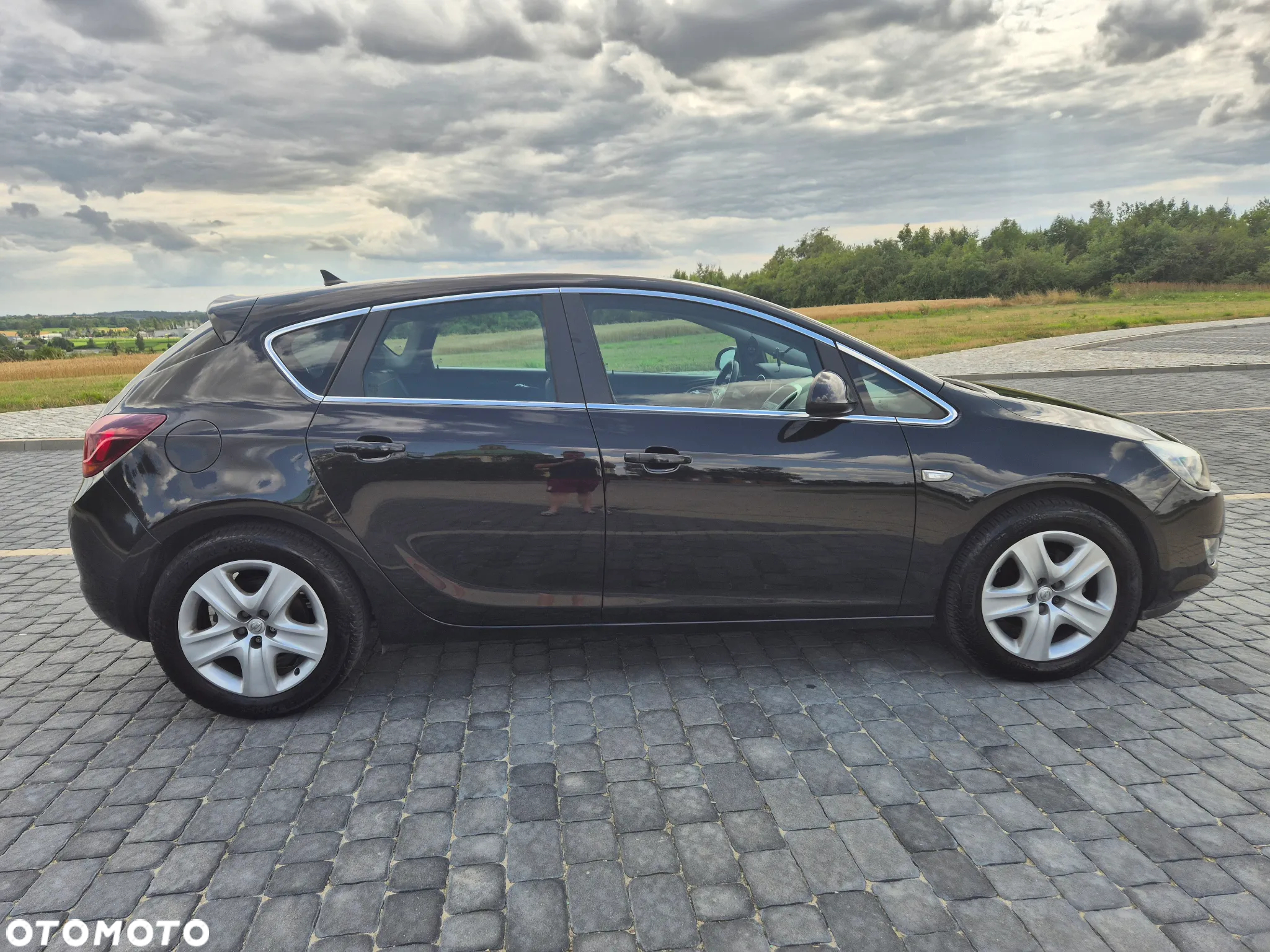 Opel Astra IV 1.4 T Cosmo - 11