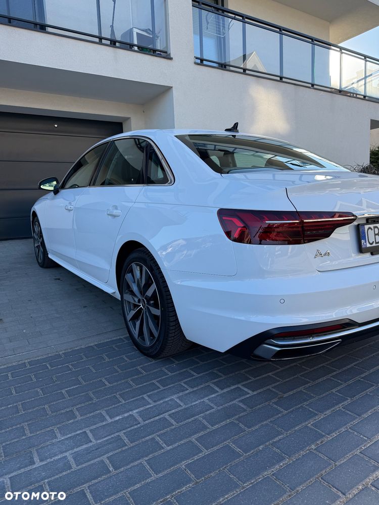 Audi A4 Limousine 45 TFSI quattro S tronic advanced - 2