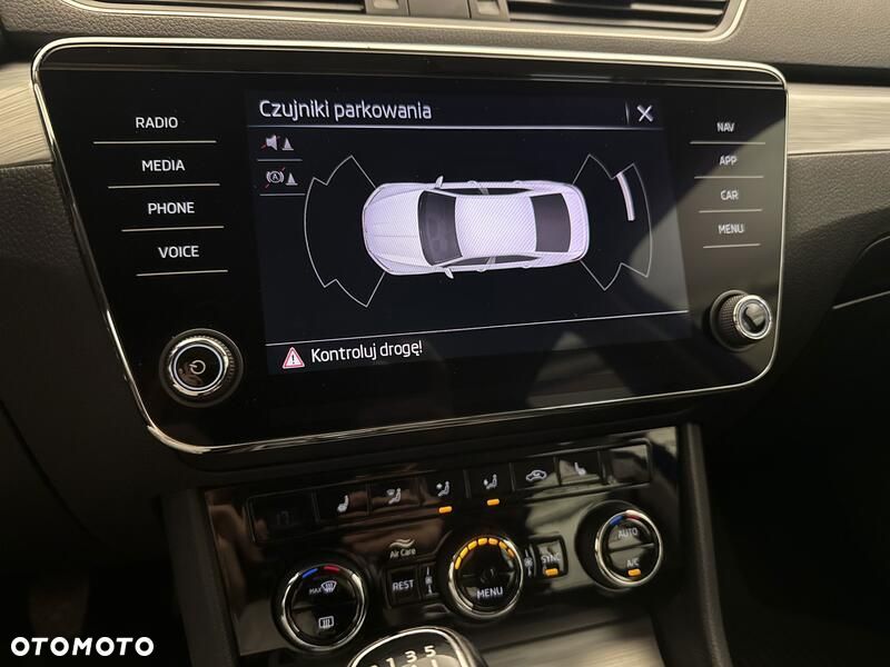 Skoda Superb 2.0 TDI SCR Ambition - 16