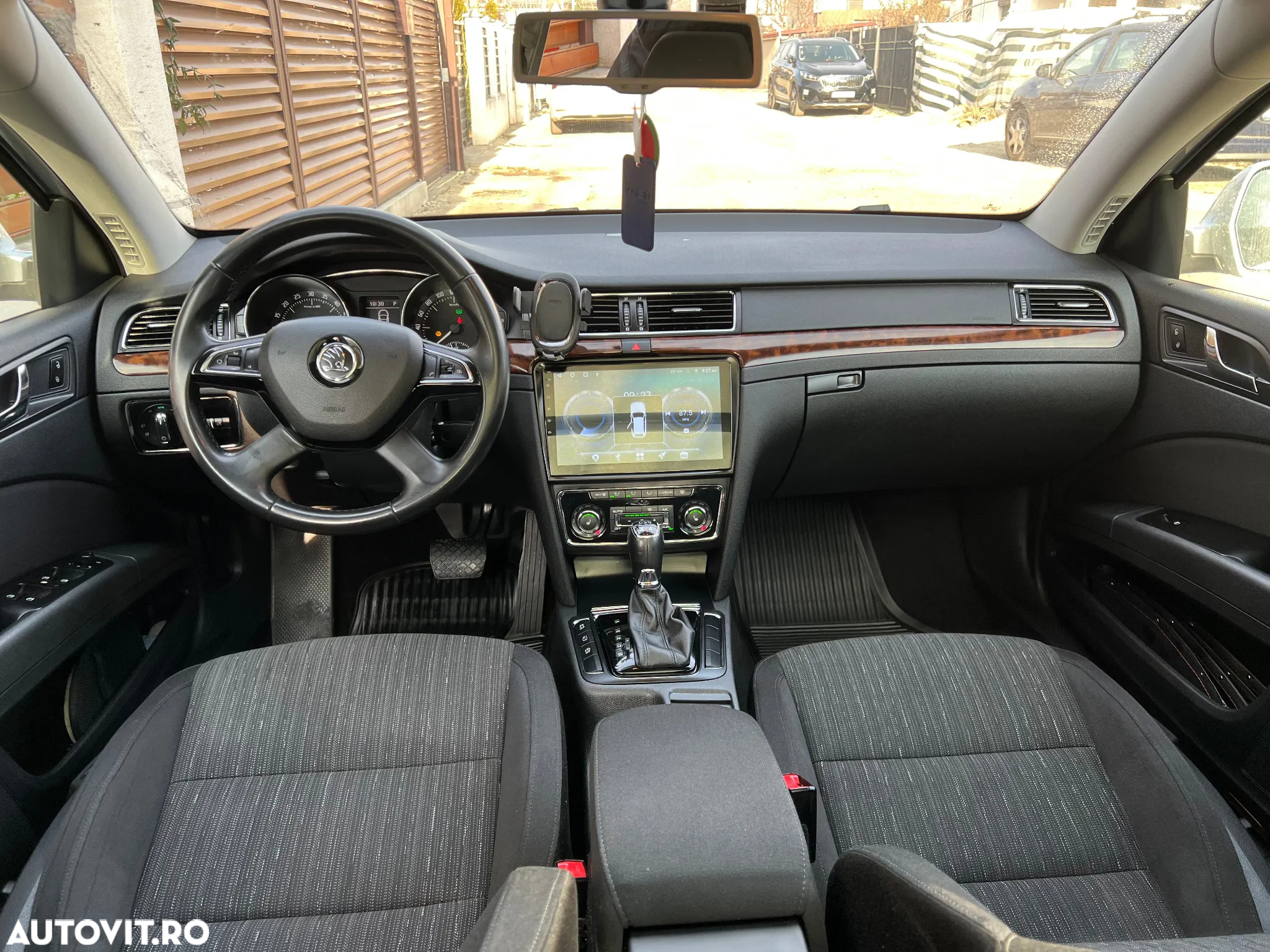 Skoda Superb Combi 2.0 TDI 4X4 Elegance - 13