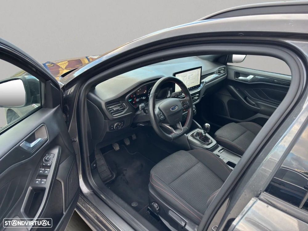 Ford Focus SW 1.0 EcoBoost MHEV ST-Line - 19