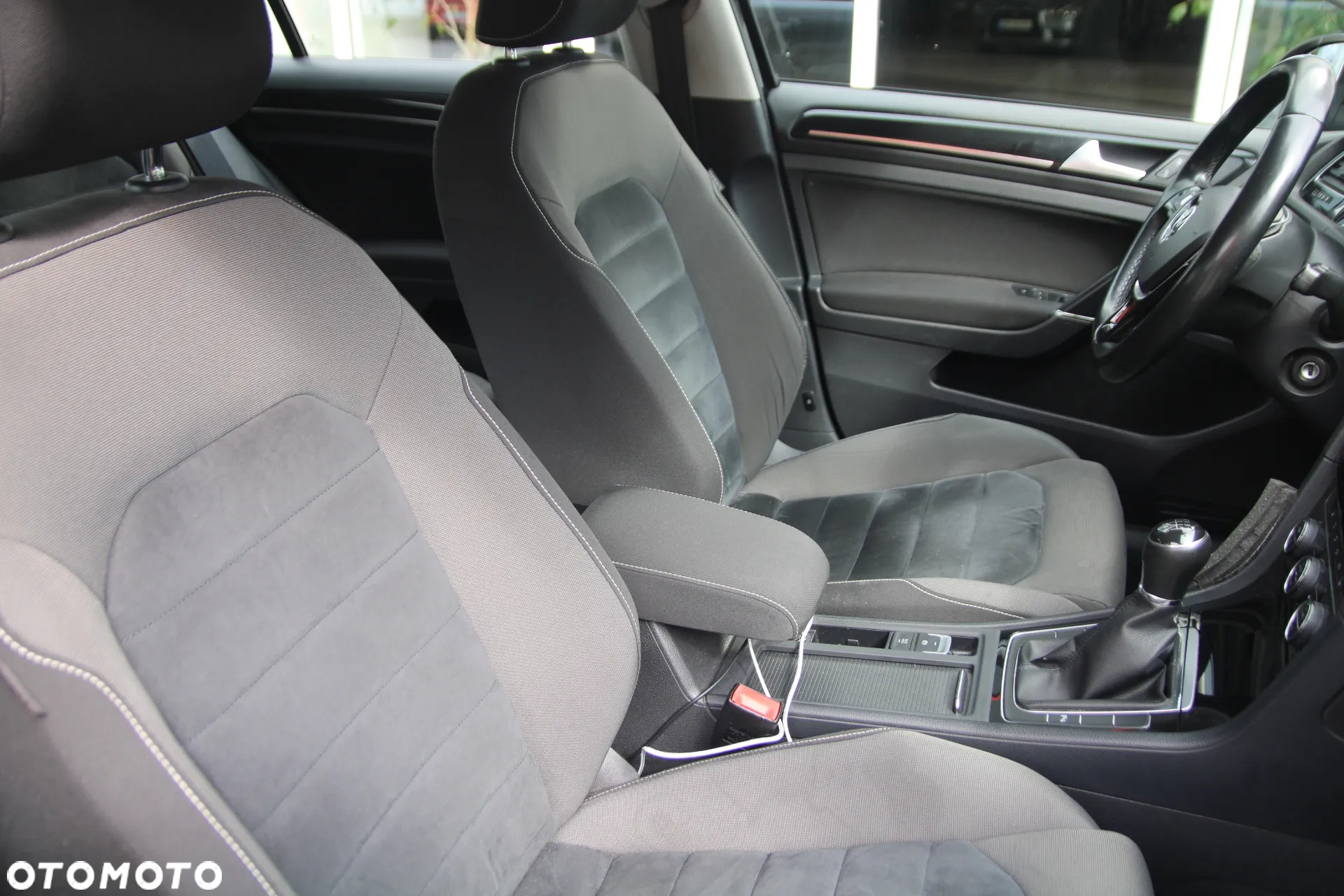 Volkswagen Golf VII 2.0 TDI BMT Highline - 16