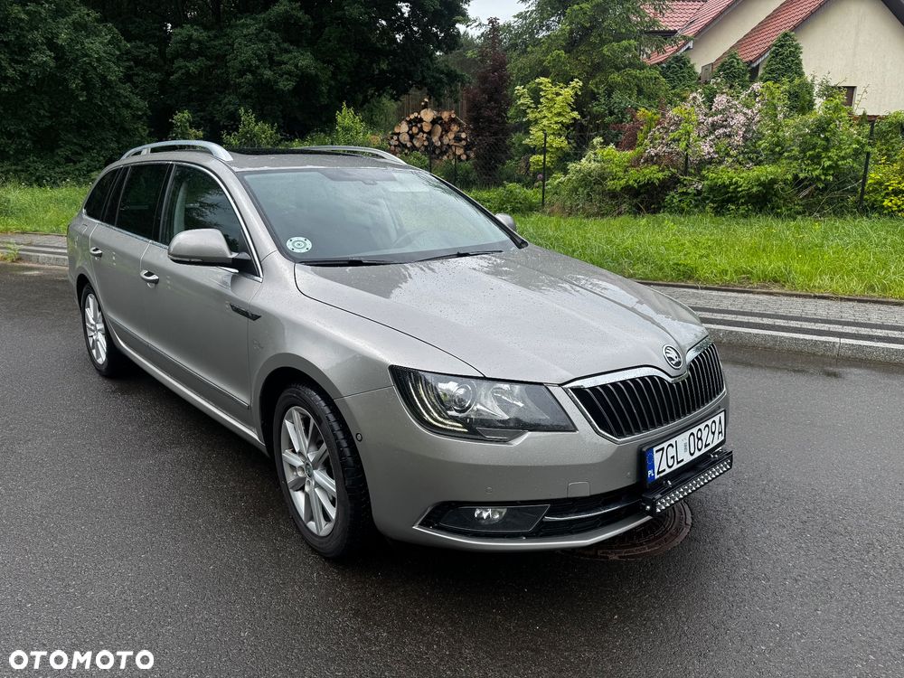 Skoda Superb 2.0 TDI Green tec DSG L&K - 9
