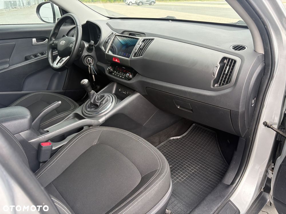 Kia Sportage 2.0 CVVT 2WD Vision - 25
