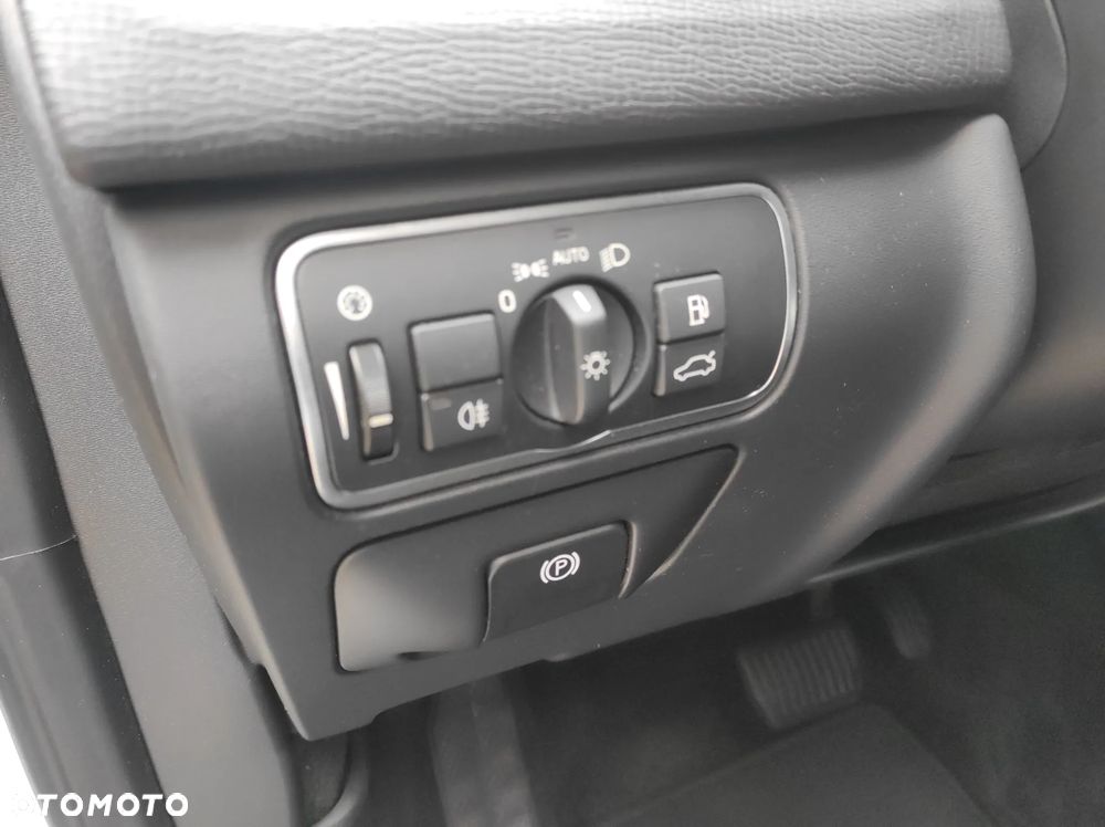 Volvo XC 60 D4 AWD Summum - 15