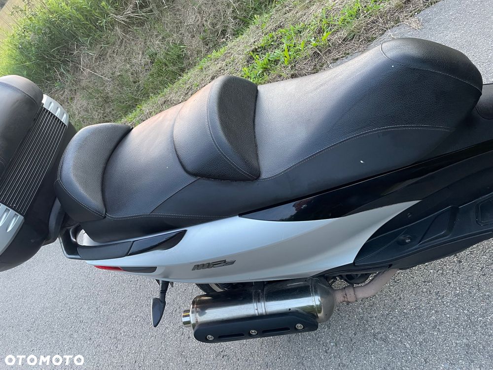 Piaggio MP-3 - 9
