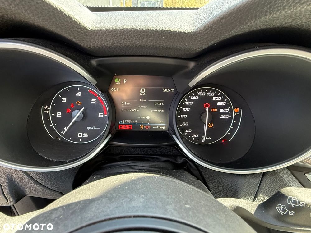 Alfa Romeo Stelvio 2.2 JTDM Q4 - 10