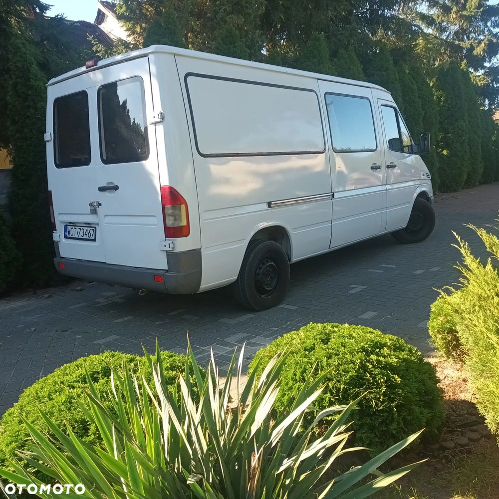 Mercedes-Benz Sprinter - 6
