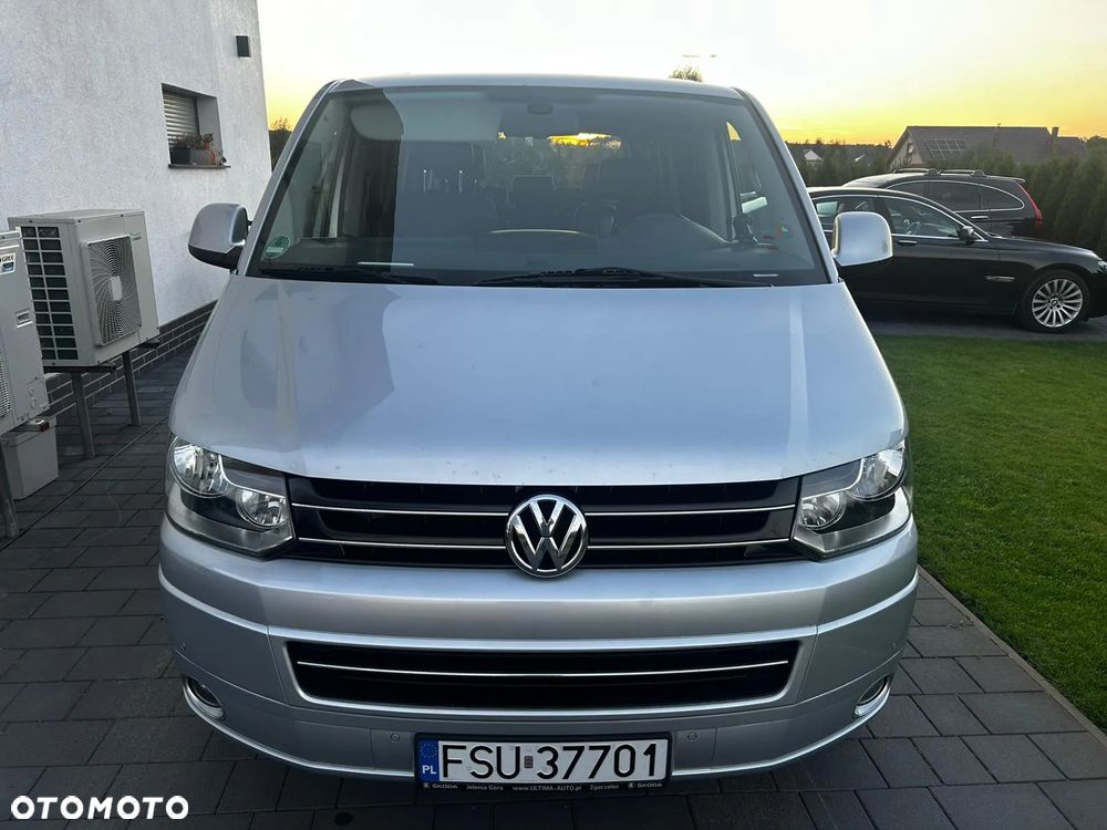 Volkswagen Multivan - 2