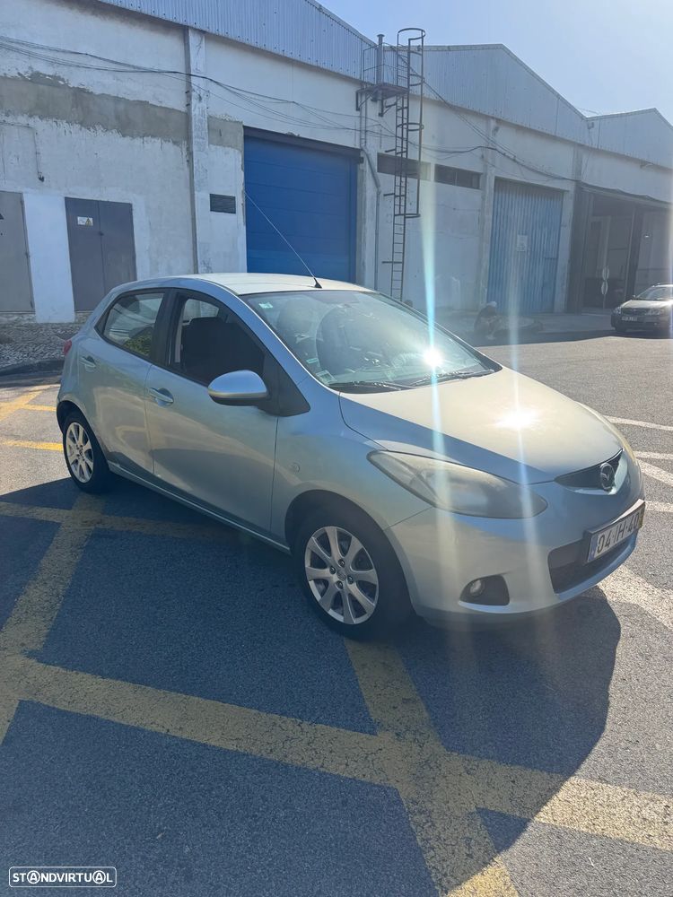Mazda 2 - 5