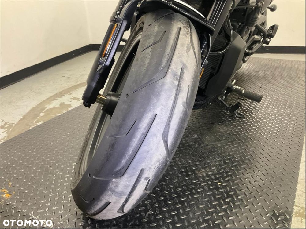 Harley-Davidson Sportster - 10