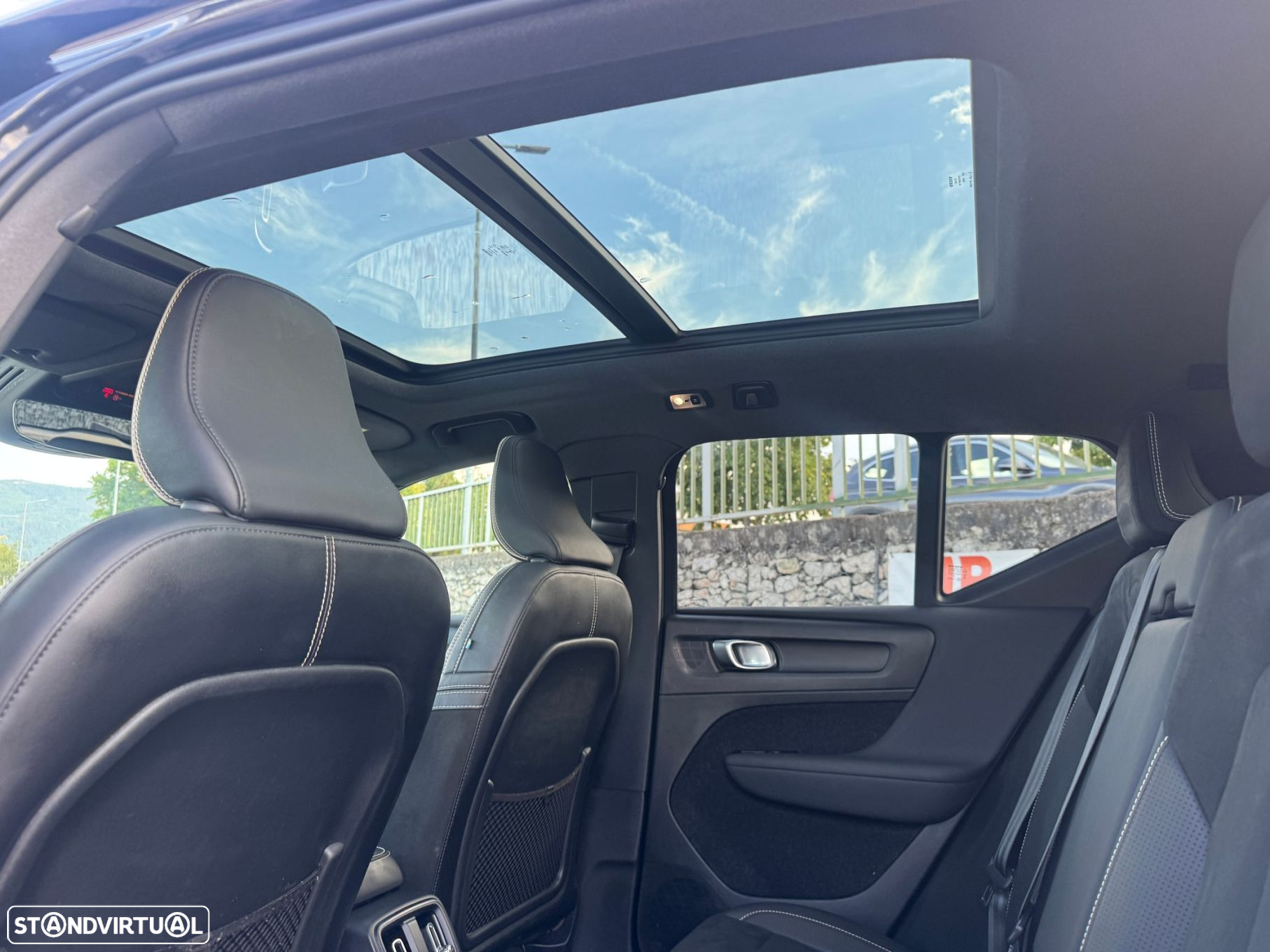 Volvo XC 40 1.5 T5 PHEV R-Design - 14