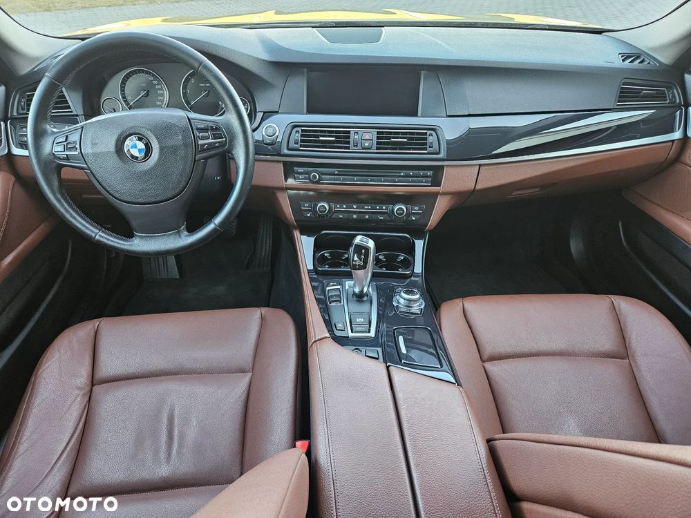 BMW Seria 5 525d Modern Line - 6