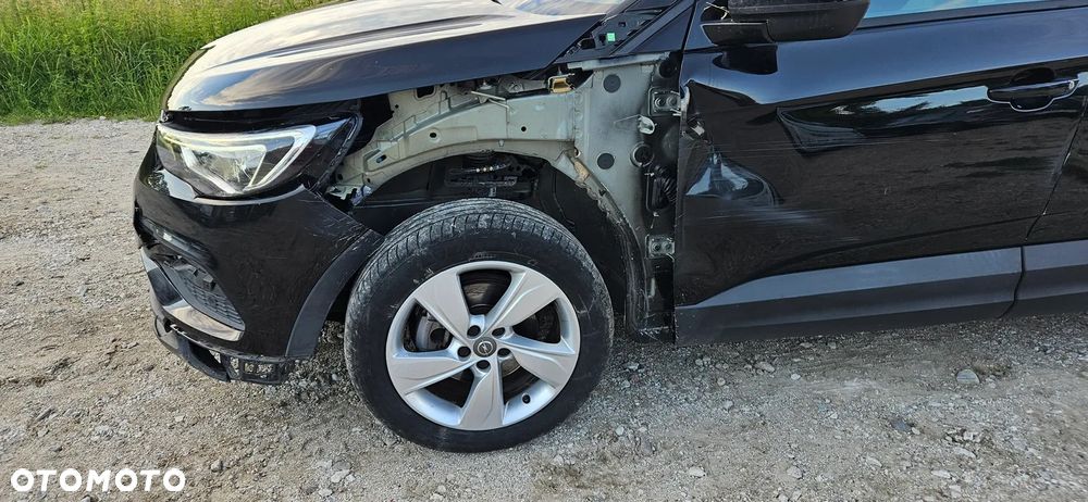 Opel Crossland X - 12