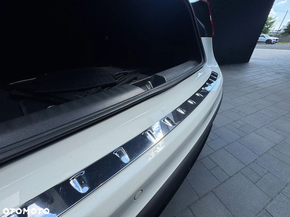 Mercedes-Benz GLA 250 4-Matic - 24