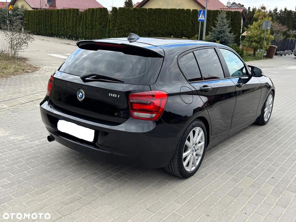 BMW Seria 1 116i - 4