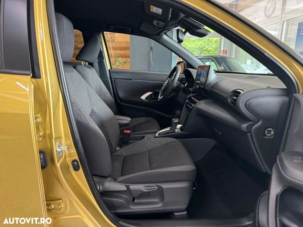 Toyota Yaris Cross 1.5 VVT-i Team Deutschland - 14