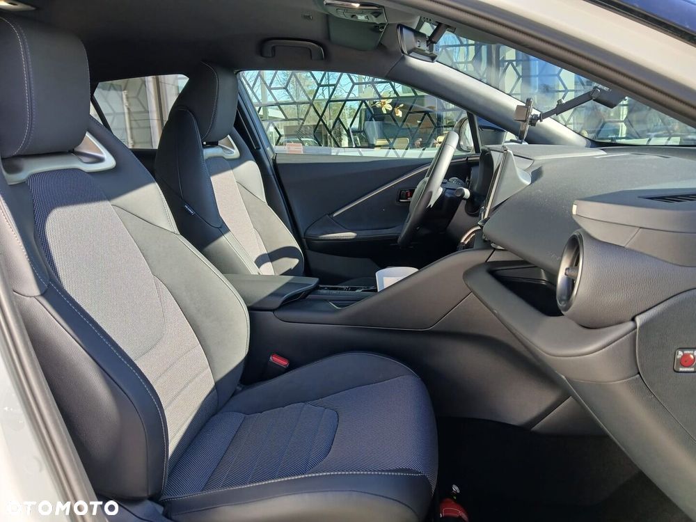 Toyota C-HR - 26