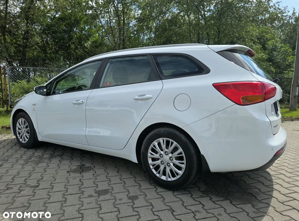 Kia Ceed 1.4 L - 27