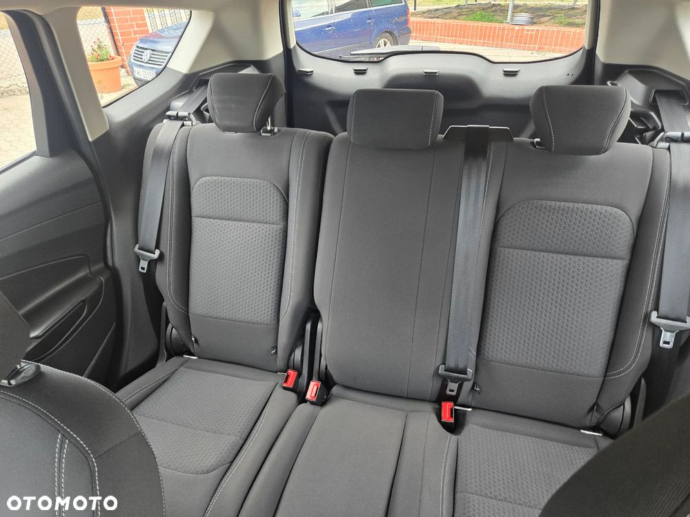 Ford Kuga 1.5 EcoBoost 2x4 Cool & Connect - 23