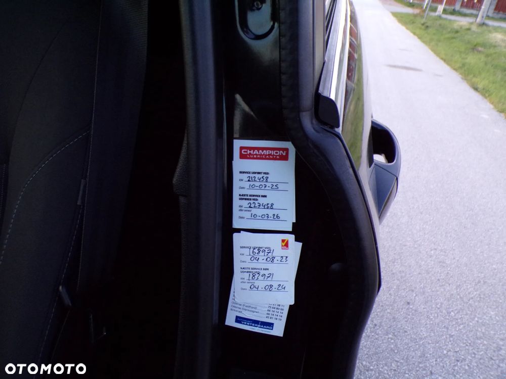 Ford B-MAX 1.6 Titanium - 25