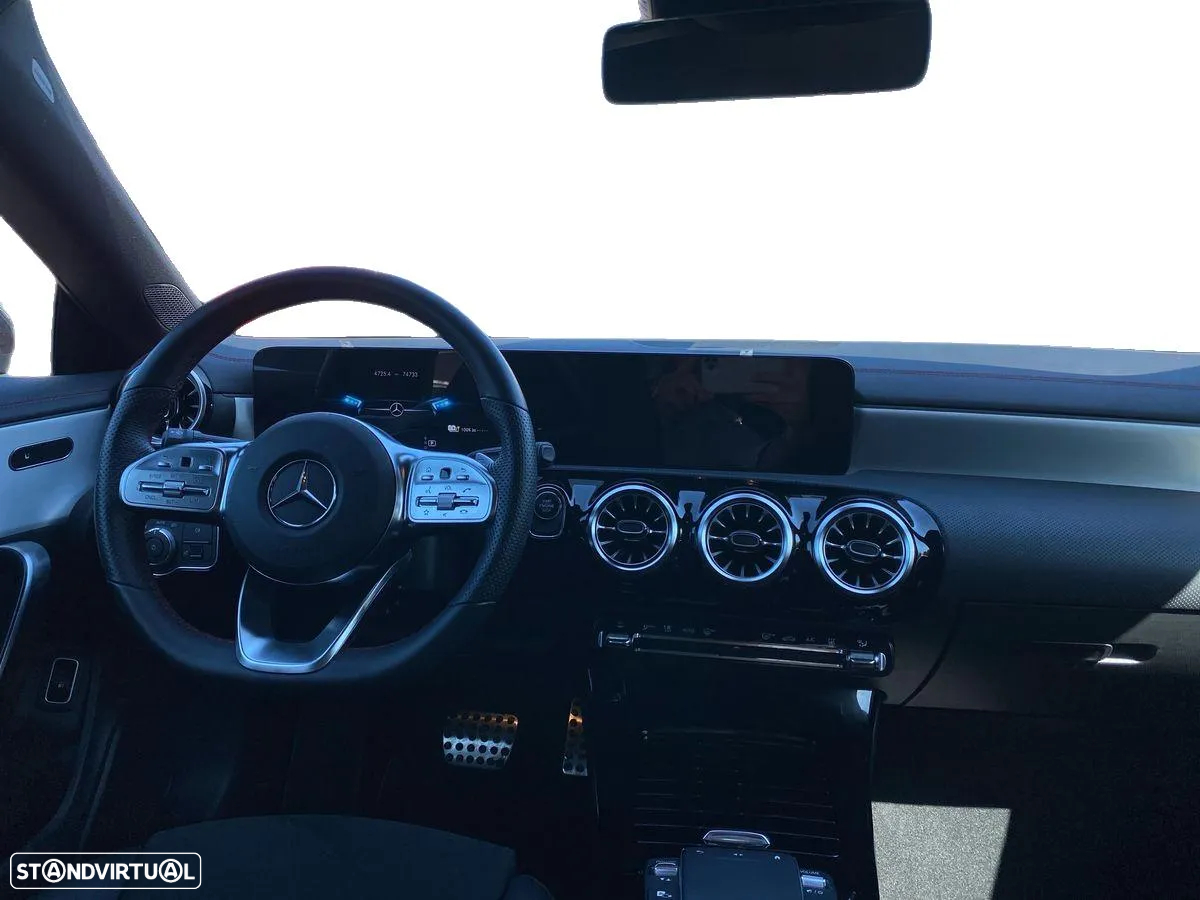 Mercedes-Benz CLA 250 e AMG Line - 13