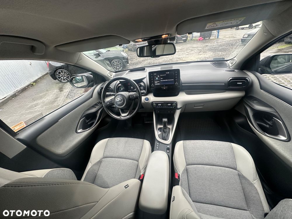 Toyota Yaris Hybrid 1.5 Executive - 12