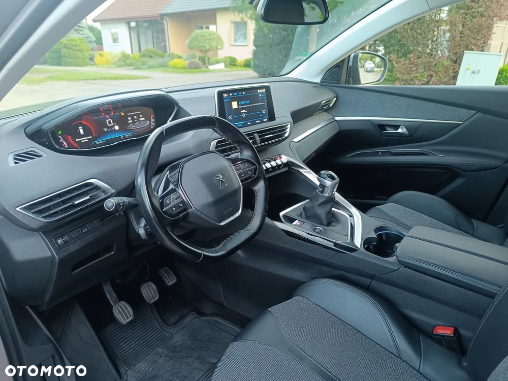 Peugeot 3008 1.5 BlueHDi Allure S&S - 8