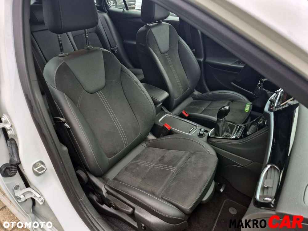 Opel Astra 1.6 CDTI Cosmo - 14