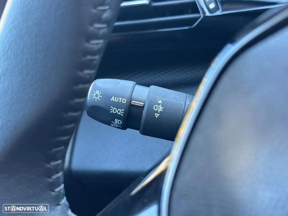 Peugeot 308 SW BlueHDi 130 EAT8 Allure - 44