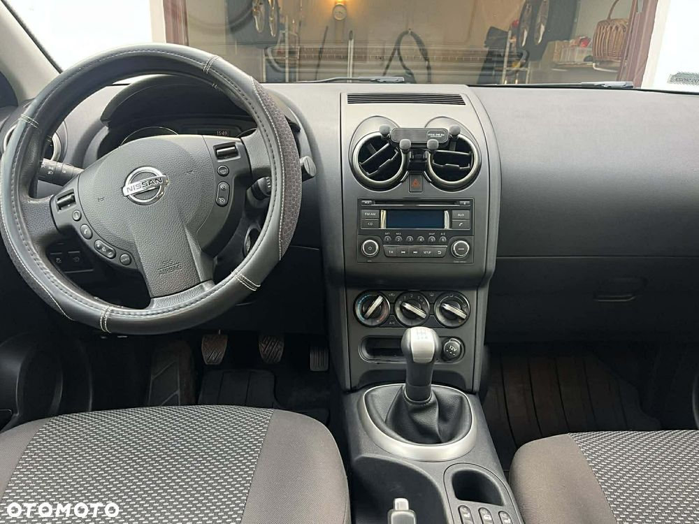 Nissan Qashqai 1.6 Visia - 8