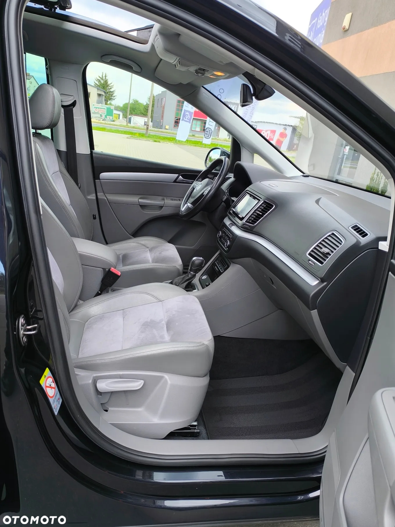 Volkswagen Sharan 2.0 TSI Highline DSG - 25