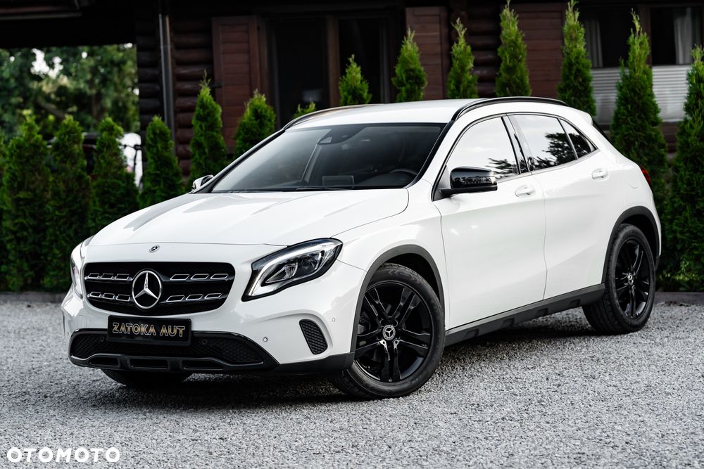 Mercedes-Benz GLA 200 7G-DCT - 2
