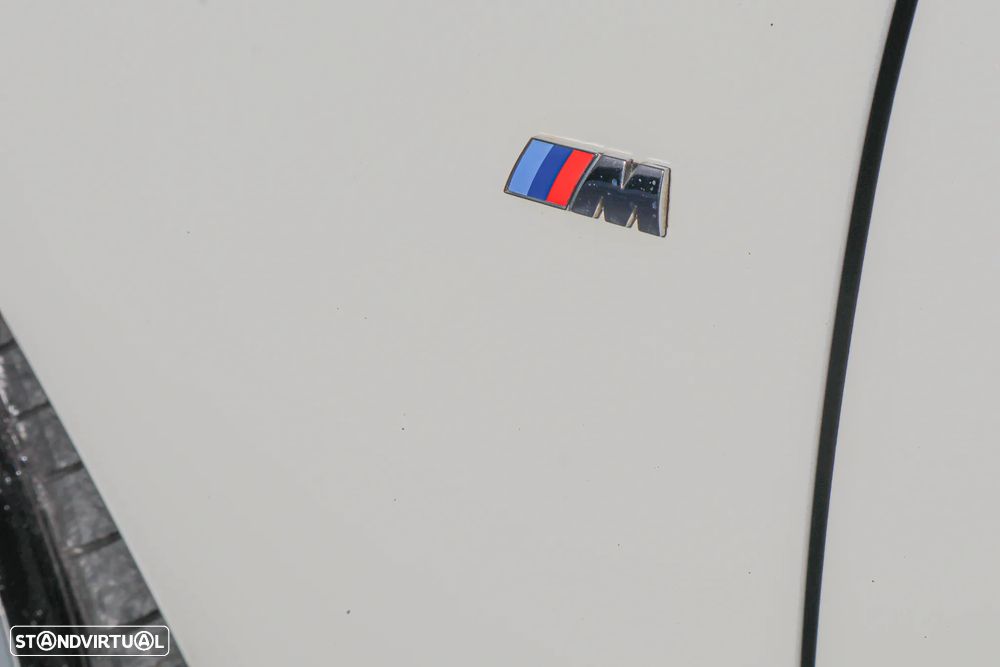 BMW 116 d Pack M - 21