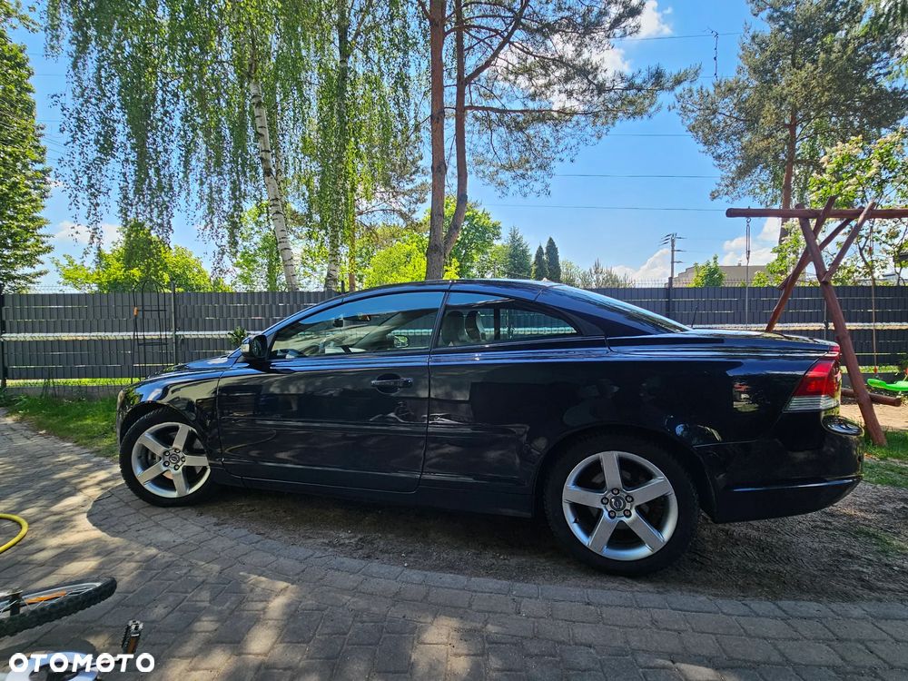 Volvo C70 2.0D Momentum - 26