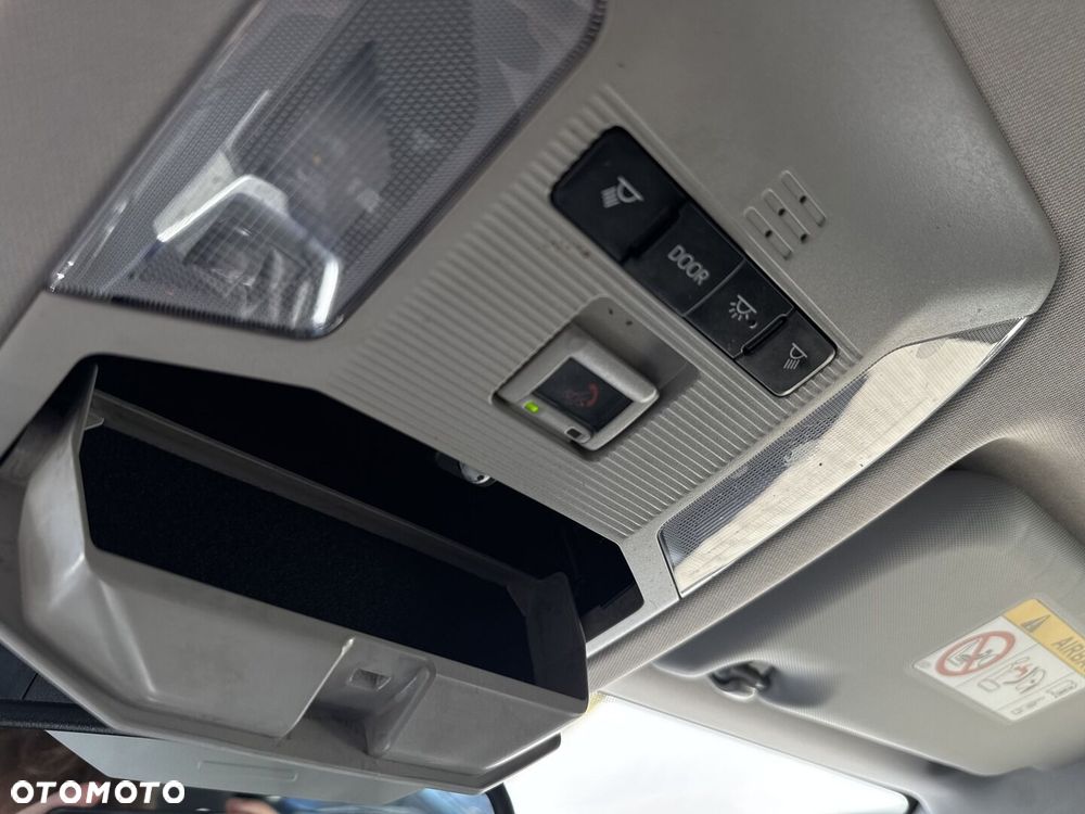 Toyota RAV4 2.5 Hybrid Comfort 4x2 - 31